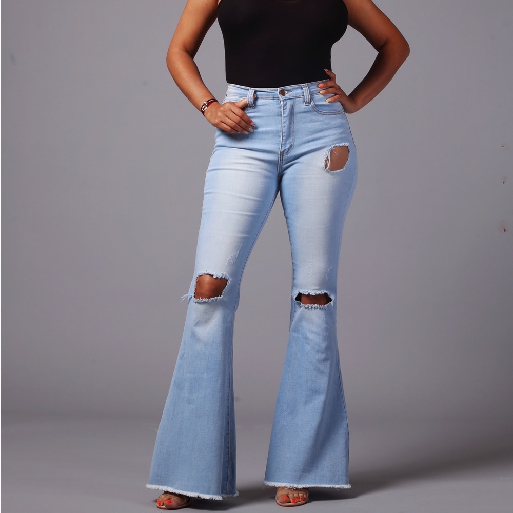 High-waisted Bell Bottom Jeans
